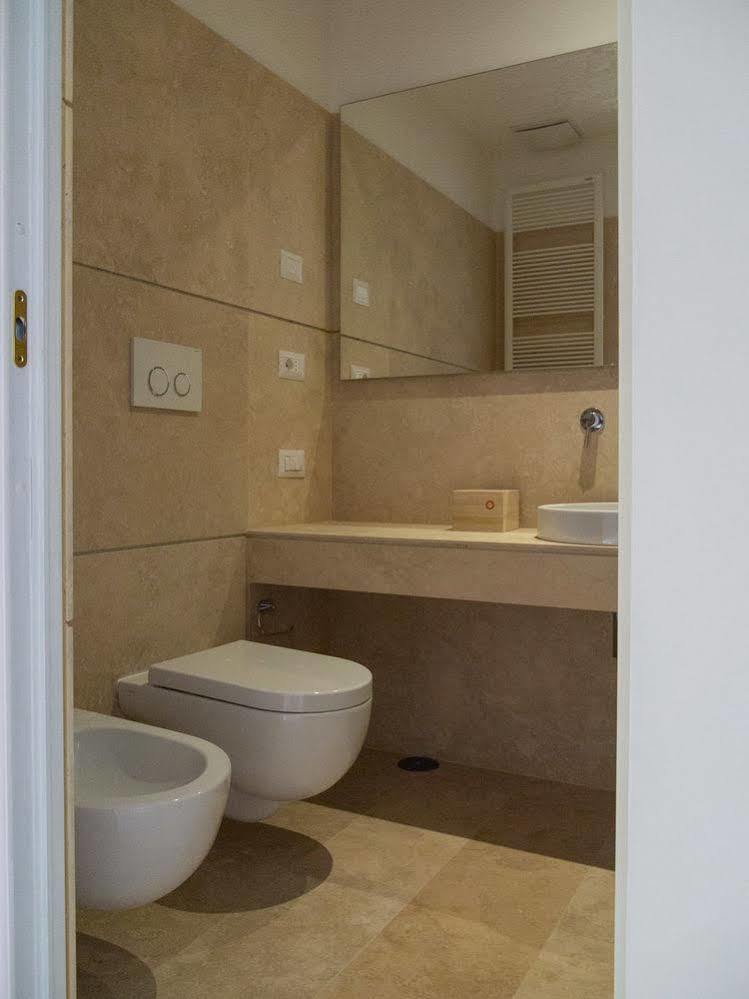 Bed and Breakfast La Casa Di Iulia à Rome Extérieur photo